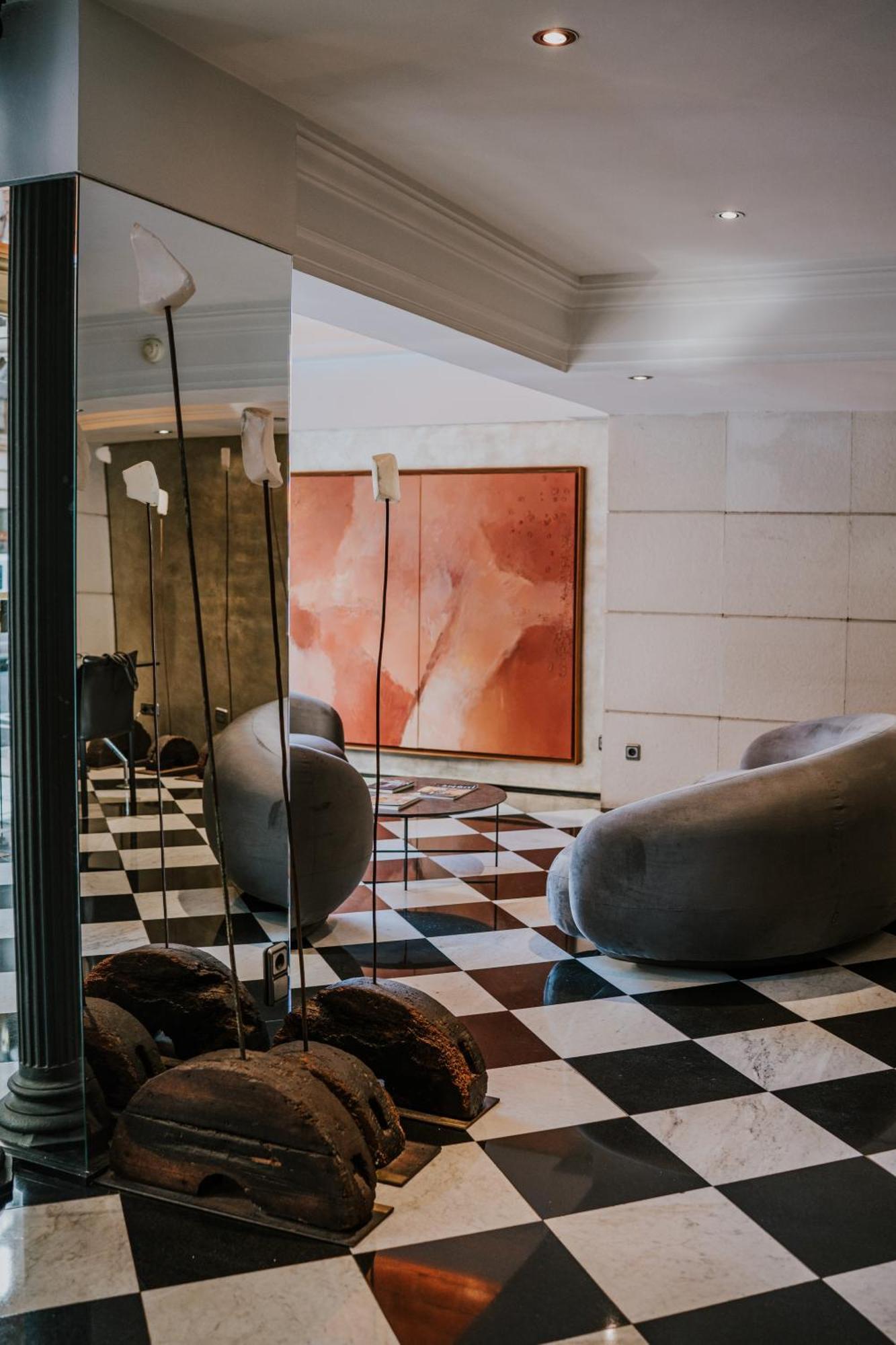 Hotel Gran Derby Suites, A Small Luxury Hotel Of The World Barcelona Exterior photo